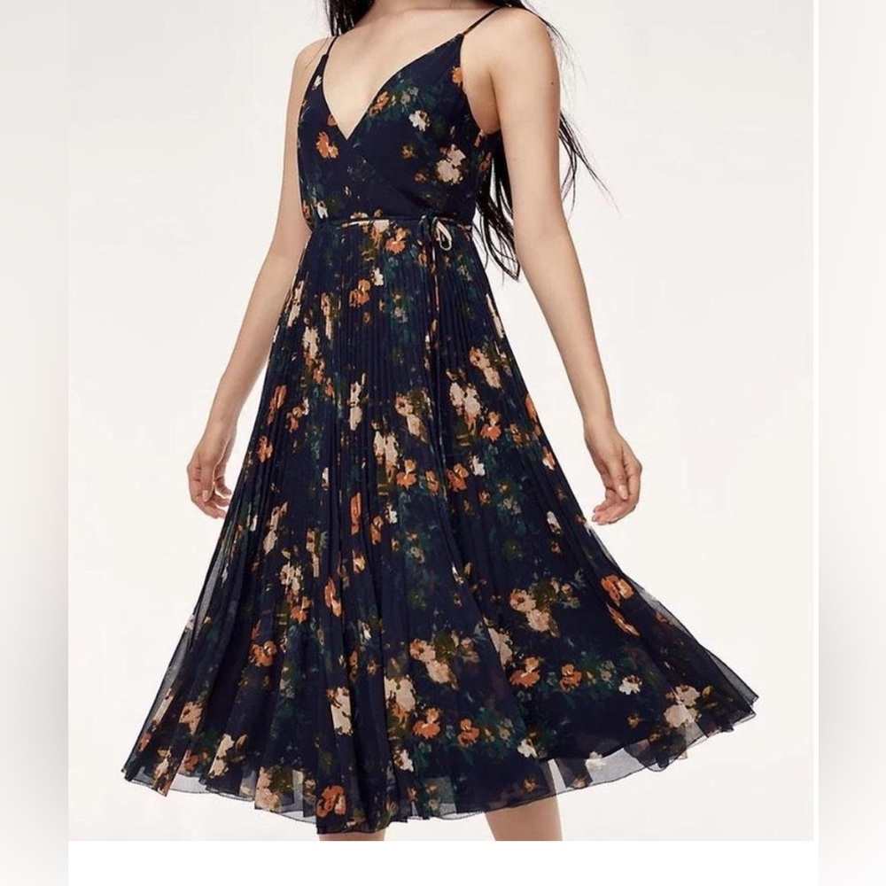 Wilfred-Floral Navy Pleated Dress